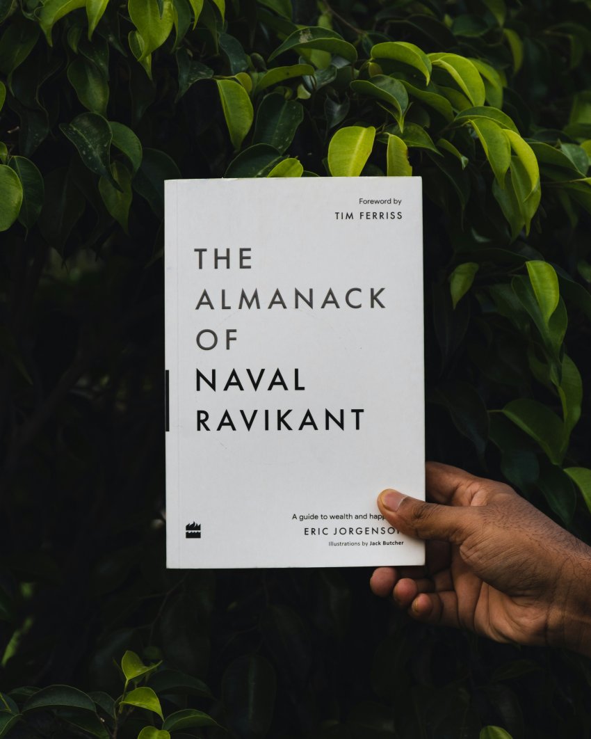 Cara Pandang Baru tentang Uang dan Hidup dari Buku The Almanack of Naval Ravikant